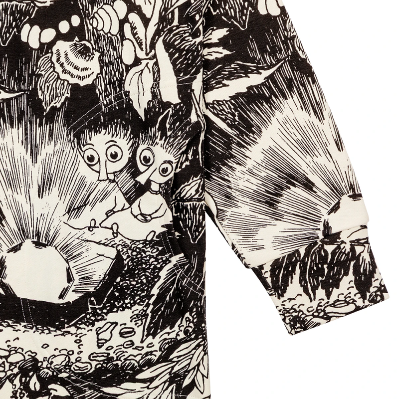 Rubiini Kaisu Kapuzenkleid, Kitt